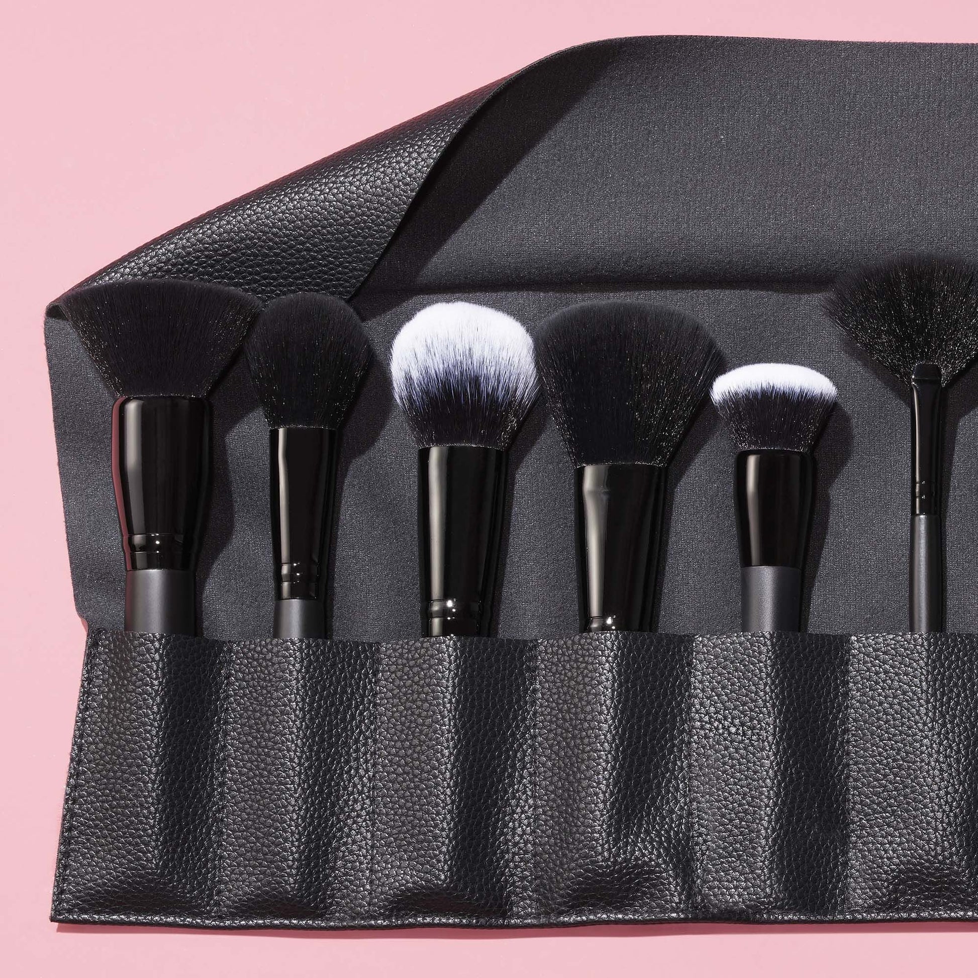 17-piece-ultimate-makeup-brush-set-and-travel-roll-x6 042423_UltBrushSet_V2_Main-2_IGF_carousel1.jpg