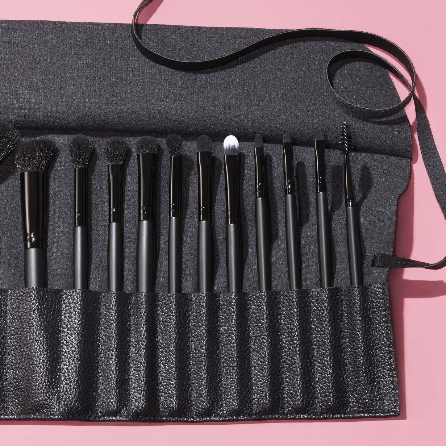 17-piece-ultimate-makeup-brush-set-and-travel-roll-x6 042423_UltBrushSet_V2_Main-2_IGF_carousel2.jpg